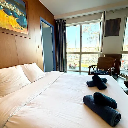 Vue Sur Port De Et Place De Parking La Rochelle (Charente-Maritime)