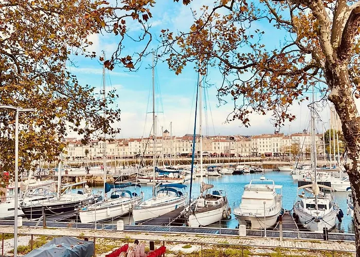 Vue Sur Port De Et Place De Parking Apartment *